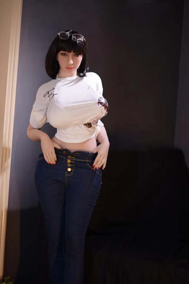 6ye Doll Male Sex Toys 163cm5ft4 ICup Huge Tits Big Butt Black Short Hair Sex Doll with 101 Head